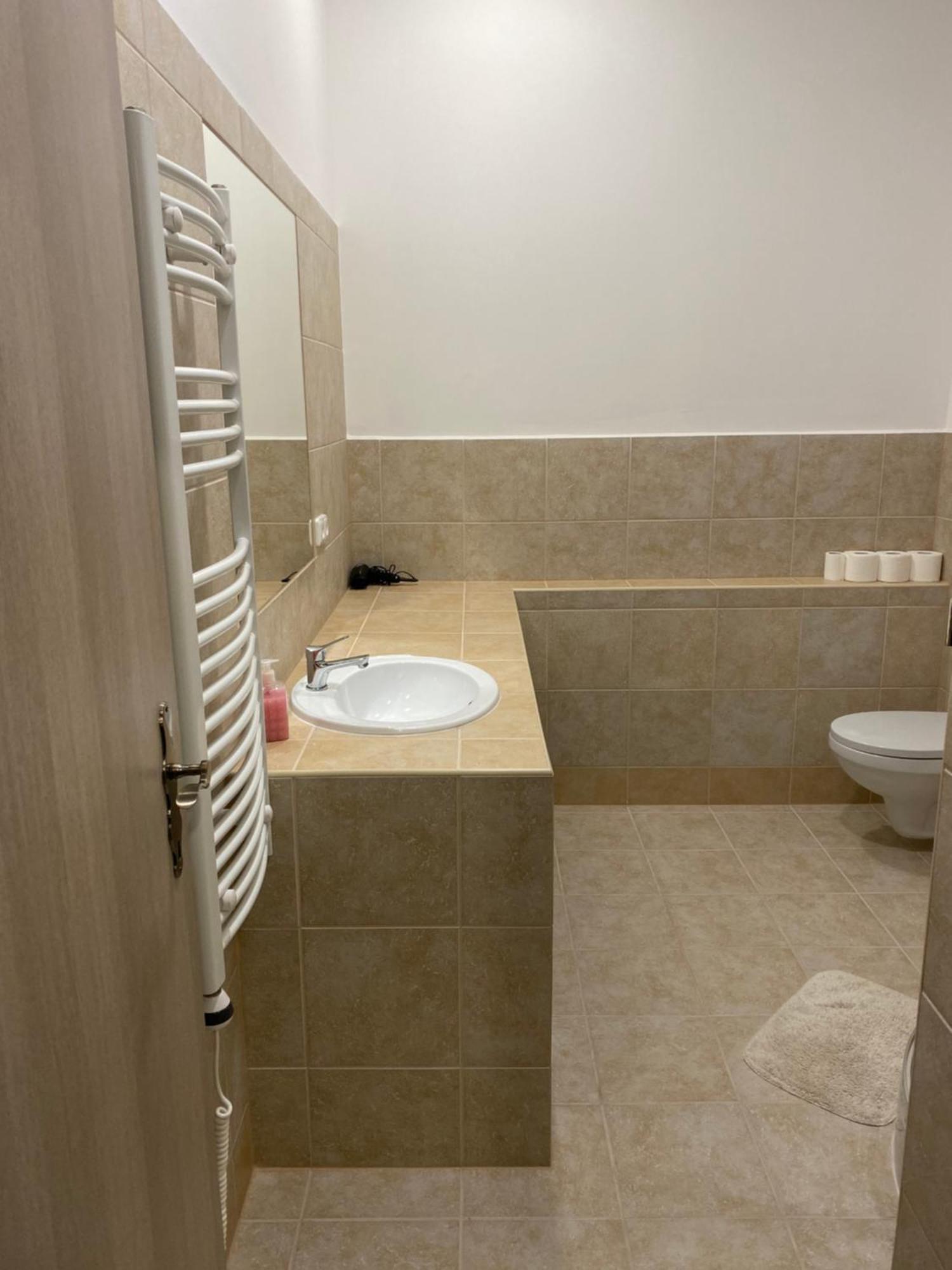 Apartamento Studia Maxim Frýdek-Místek Exterior foto
