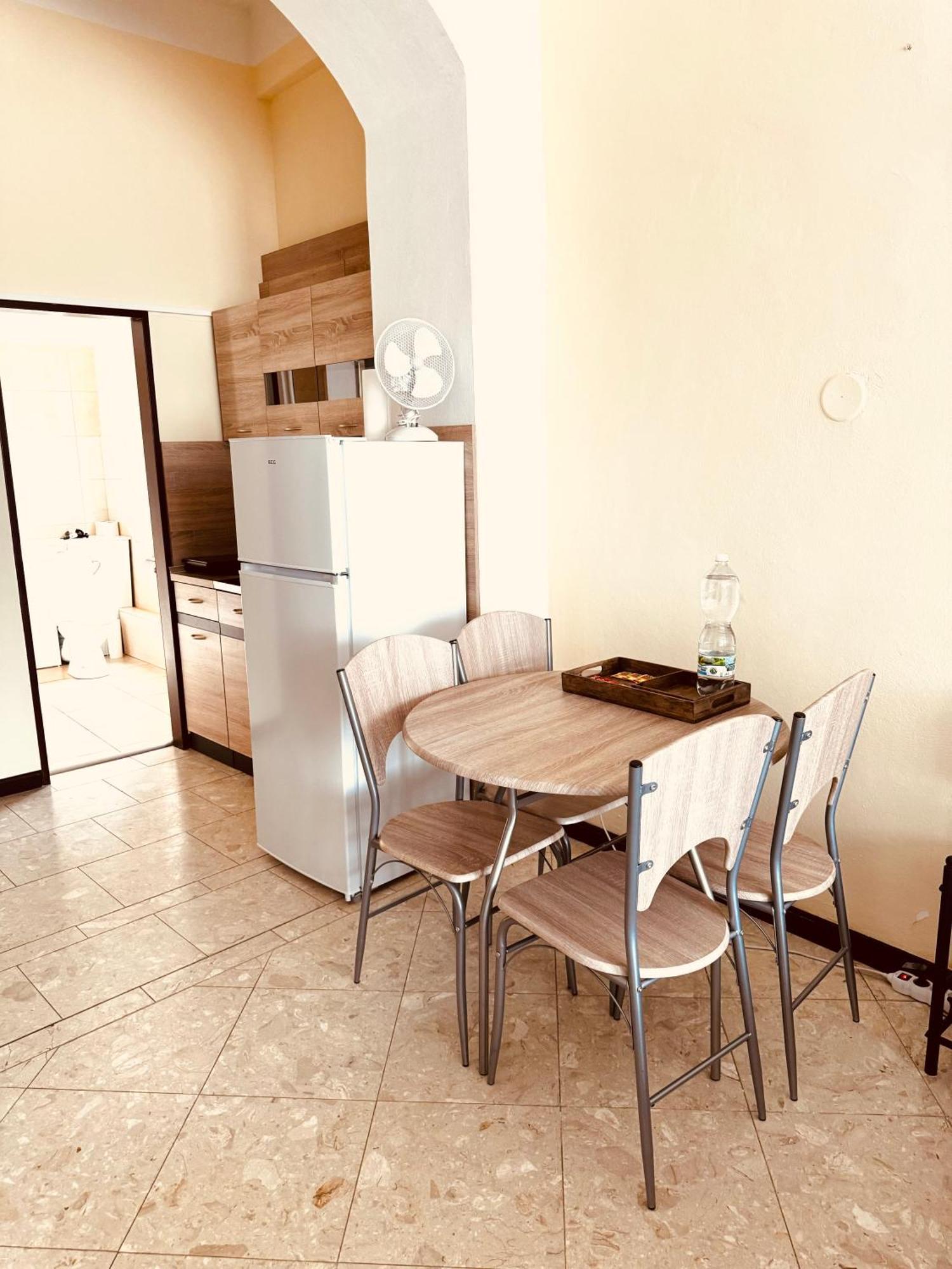 Apartamento Studia Maxim Frýdek-Místek Exterior foto