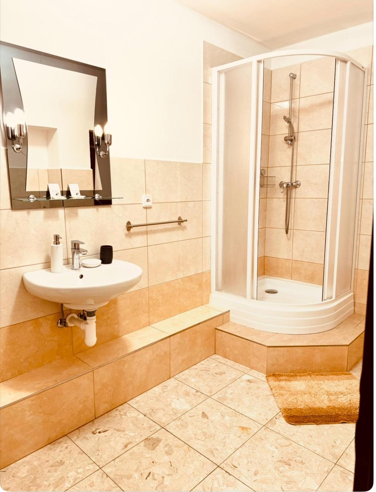 Apartamento Studia Maxim Frýdek-Místek Exterior foto